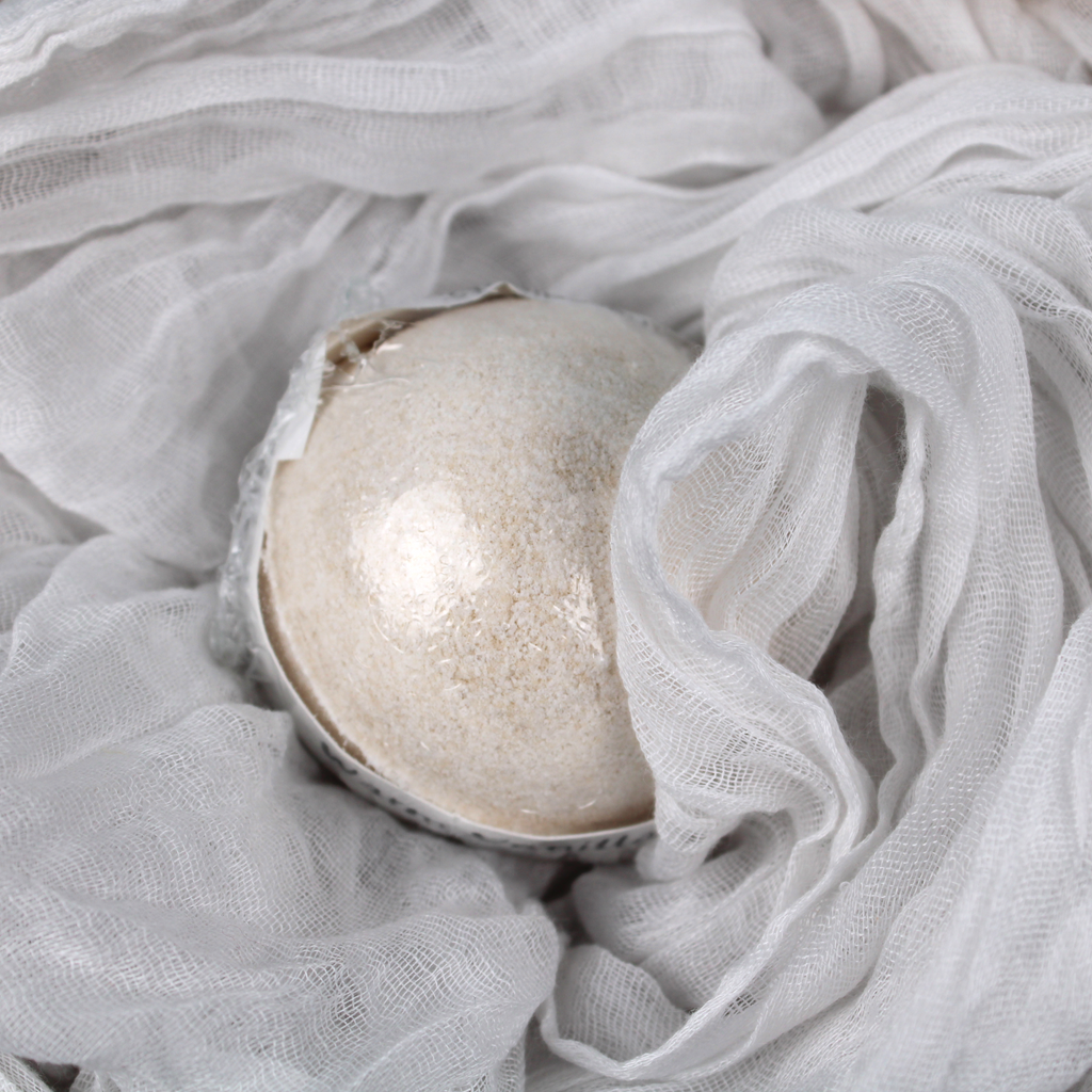 Warm Vanilla - Bath Bomb